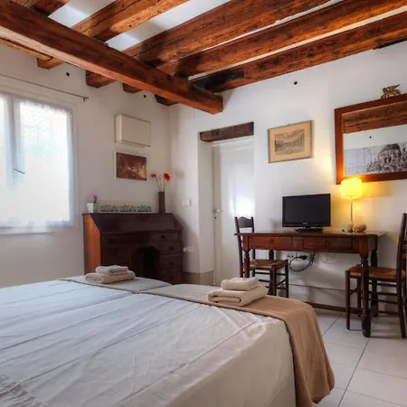 Ca' Delle Gondole Apartamento Veneza